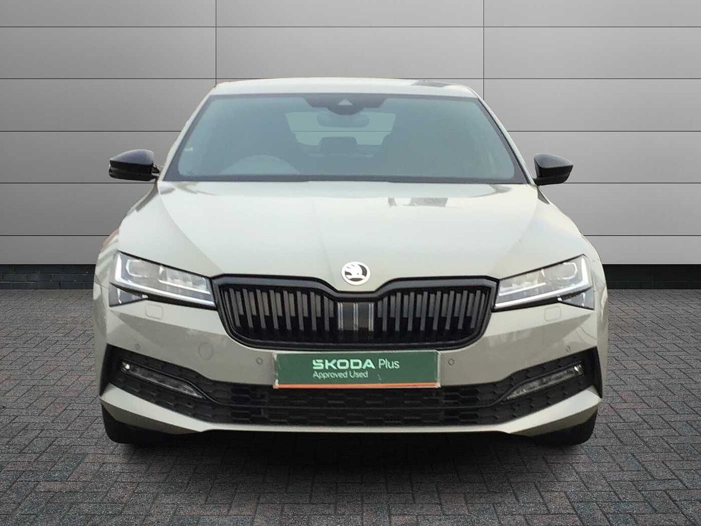 SKODA Superb 2.0 TSI (190ps) SportLine Plus DSG Hatch