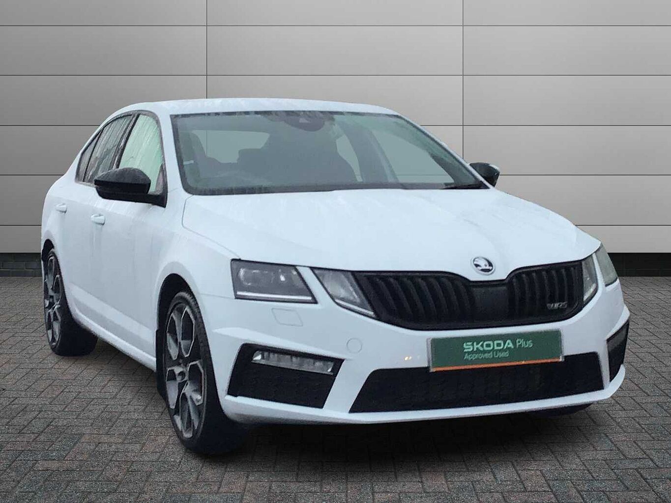 SKODA Octavia vRS Hatch (2017) 2.0 TSI vRS (230PS)