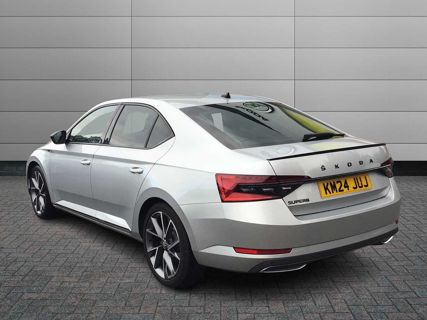 SKODA Superb 1.5 TSI 150ps SportLine Plus ACT DSG Hatch